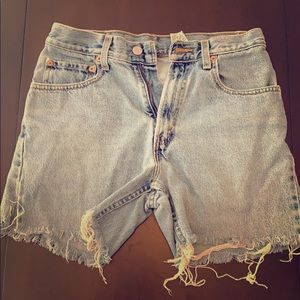 High waisted Levi’s shorts